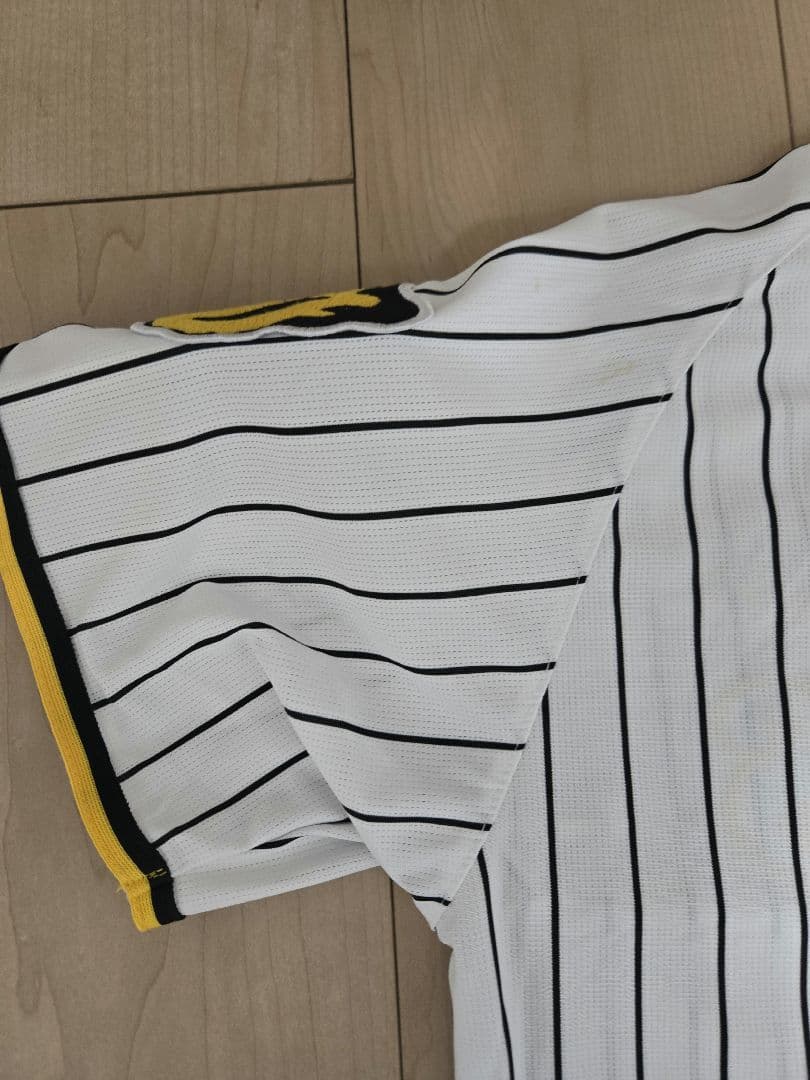 阪神タイガース レプリカユニフォーム 佐藤選手 サイズM