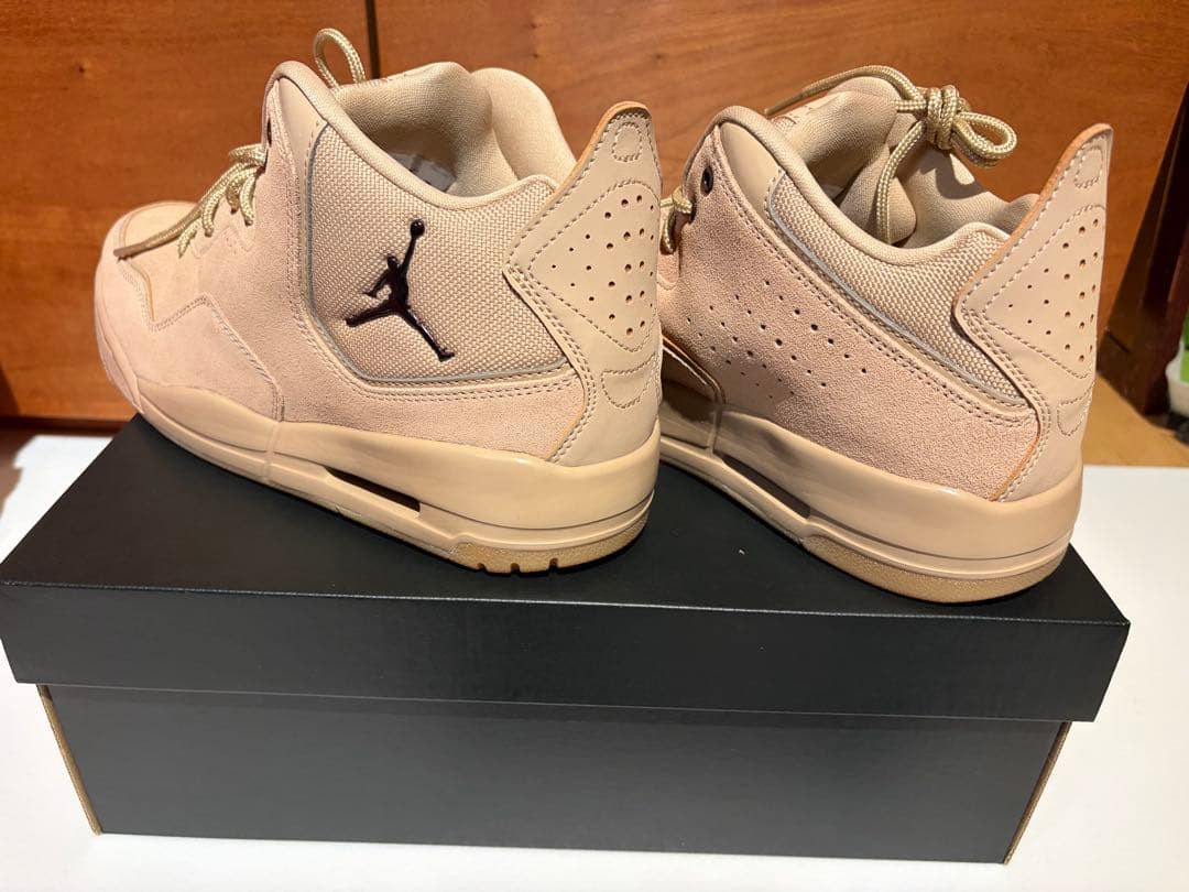 即購入歓迎　新品未使用　NIKE ジョーダン コートサイド 23 28.5cm