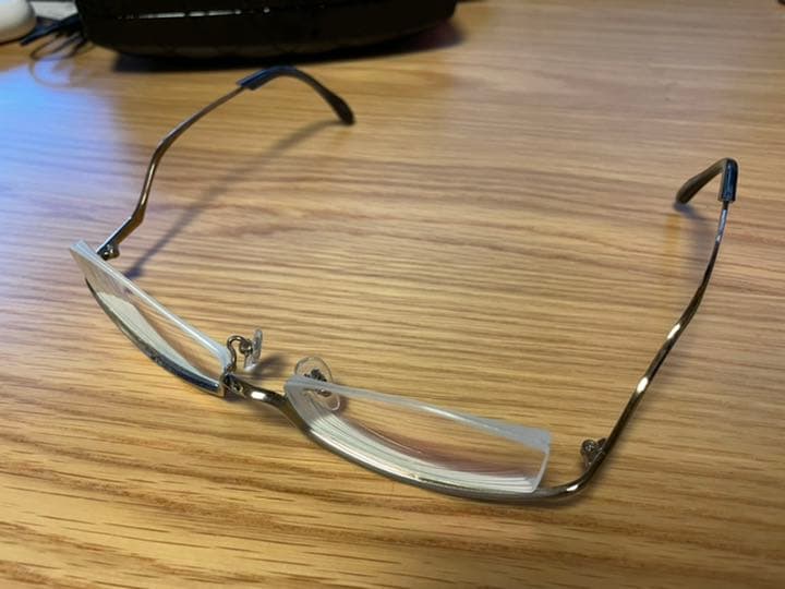 アンダーリム　眼鏡