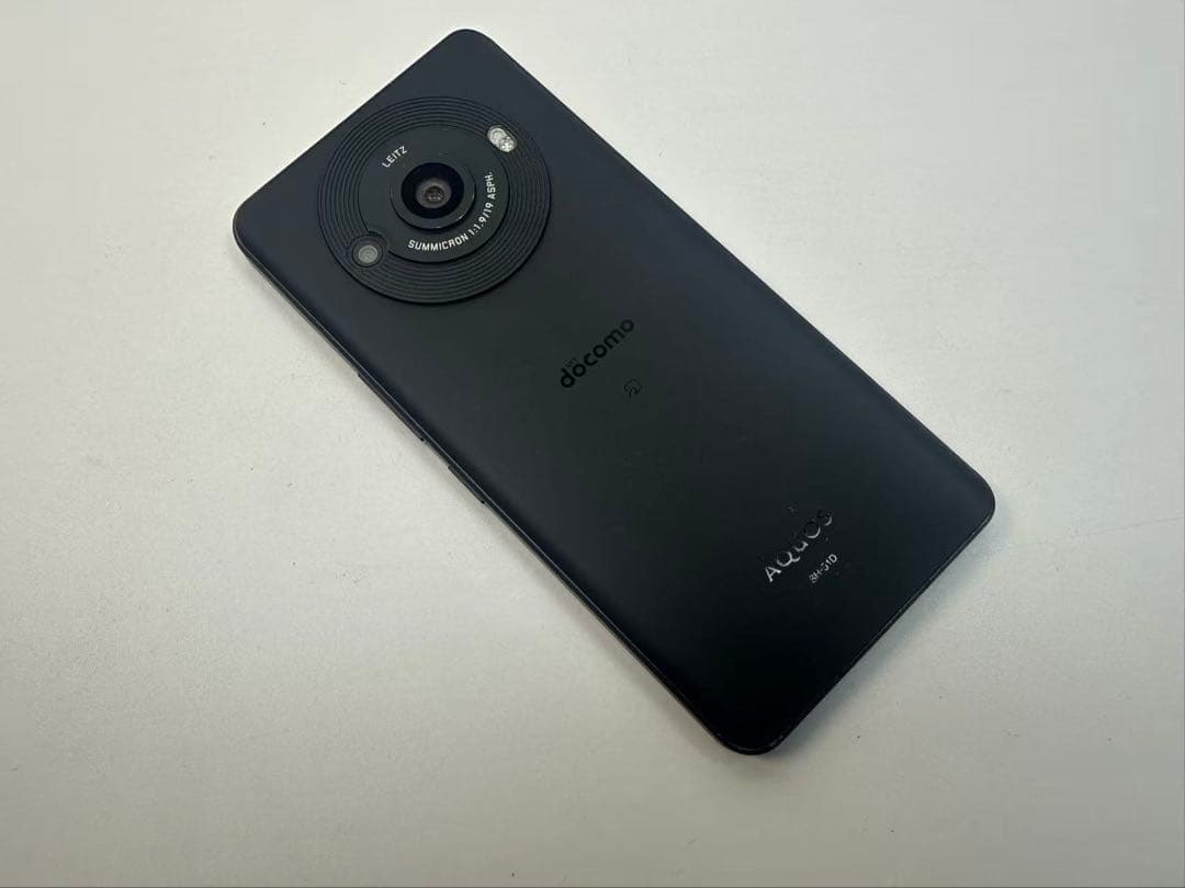 Aquos R8 pro docomo 256gb ブラック ジャンク