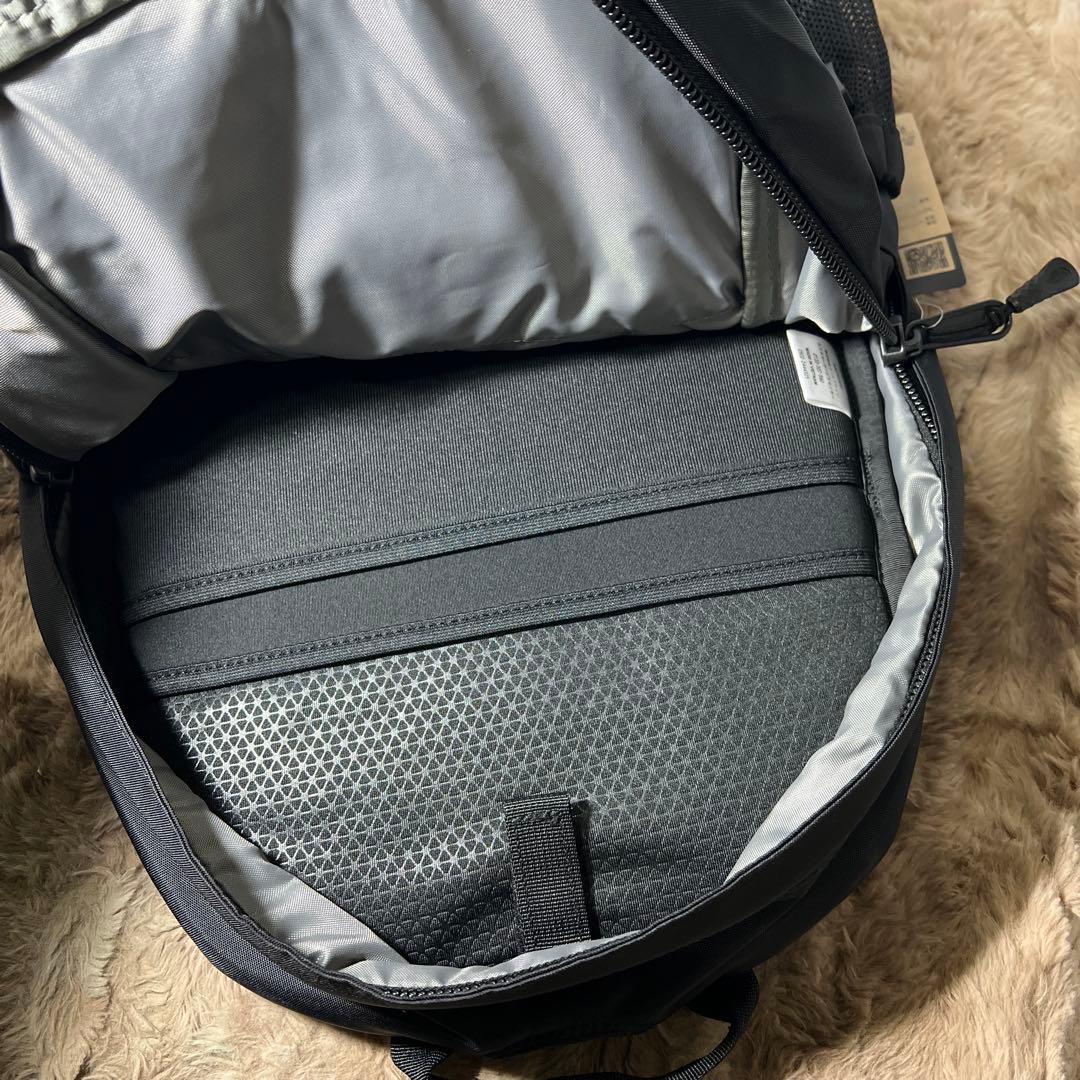 ザノースフェイス　リュック Hot Shot ホットショット NM72302