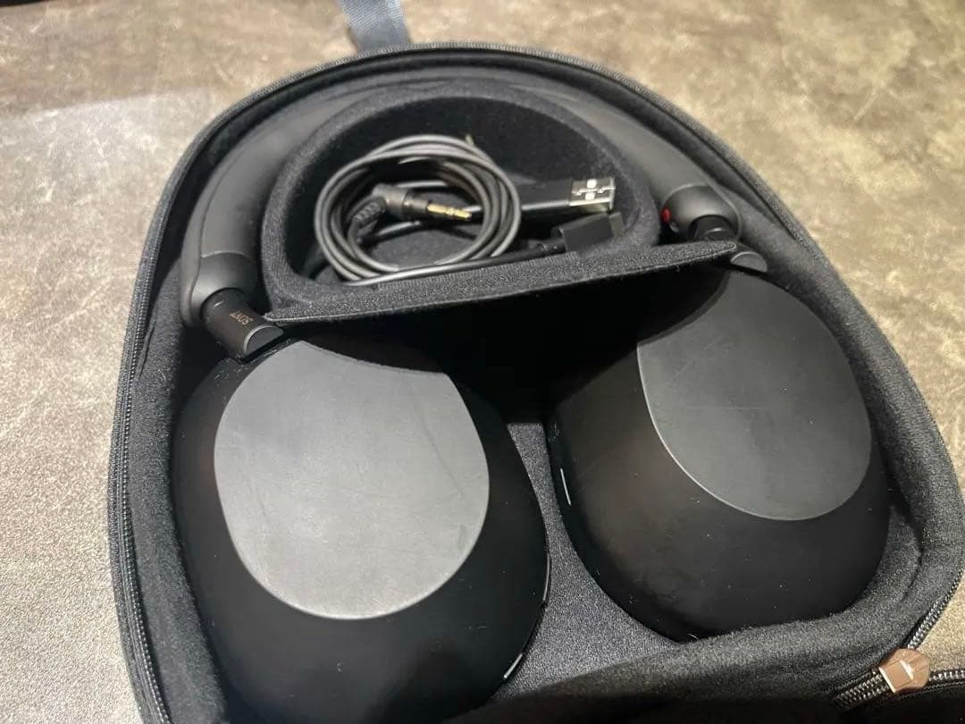 【美品】SONY WH-1000XM5 ブラック ワイヤレスノイズキャンセリング