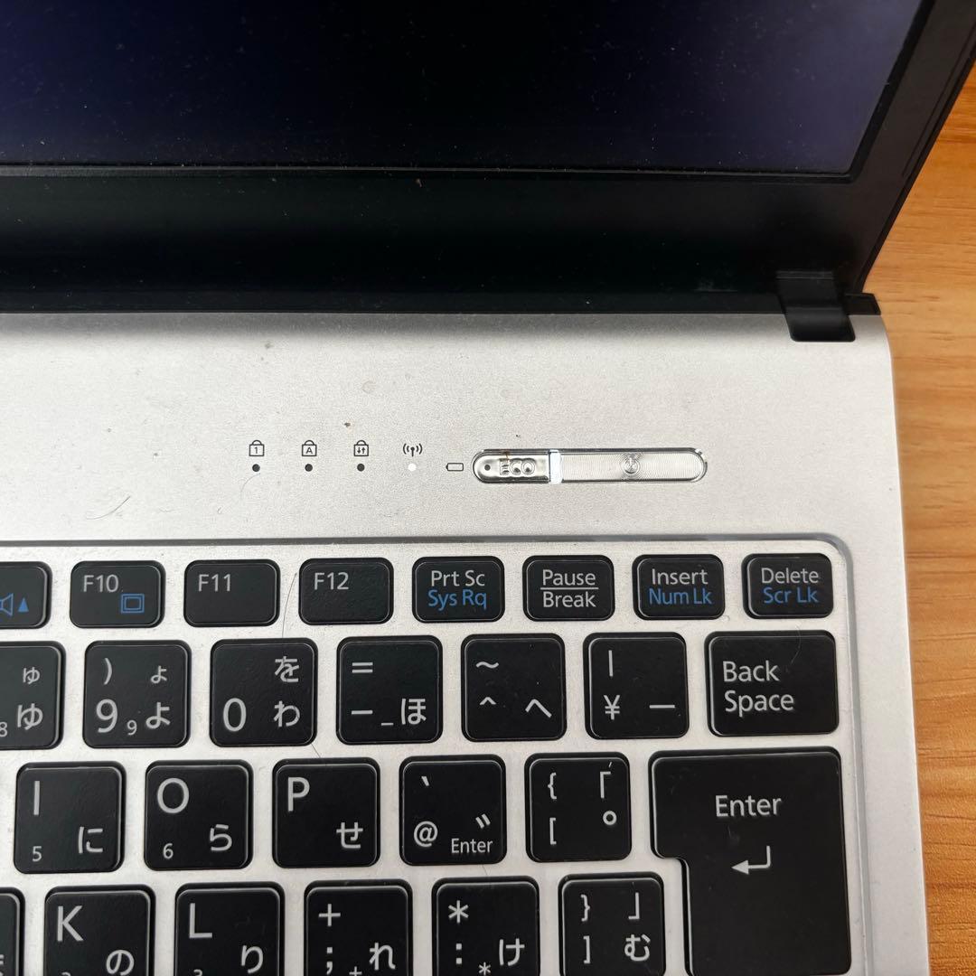 【FUJITSU】ノートPC i5搭載 メモリ8GBSSD256GB／Win11