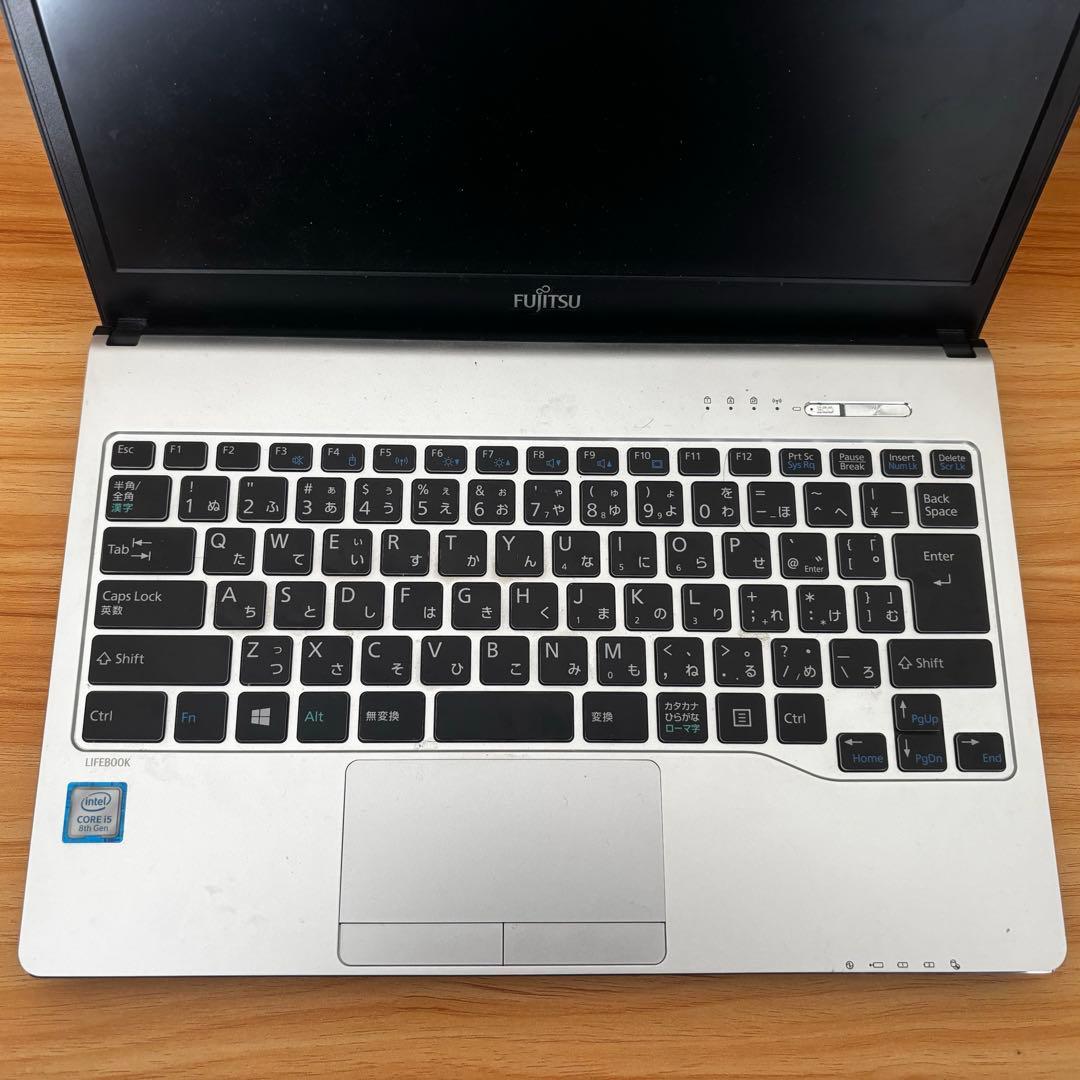 【FUJITSU】ノートPC i5搭載 メモリ8GBSSD256GB／Win11