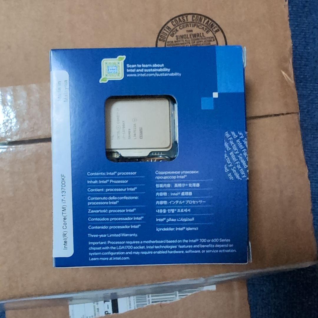た*お様 Intel core i7-13700kf LGA1700