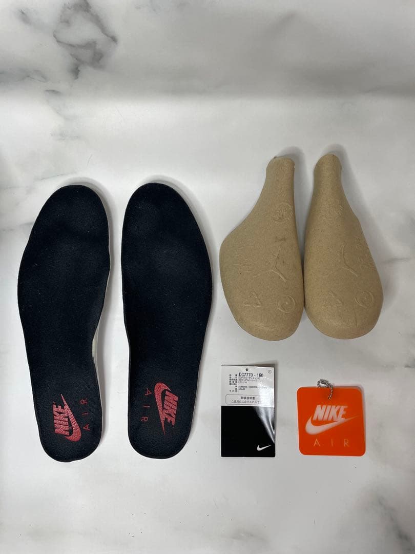 ジョーダンさん専用ページAir Jordan 4 Retro