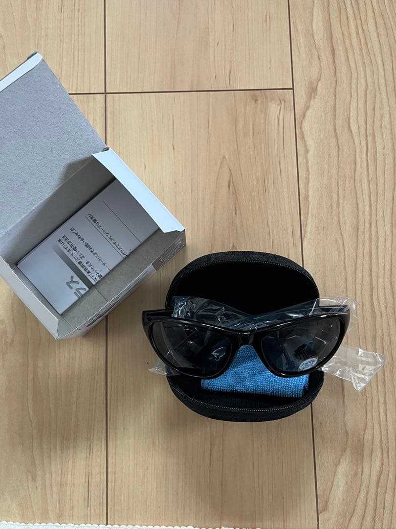 モンベル トレッキンググラス 黒