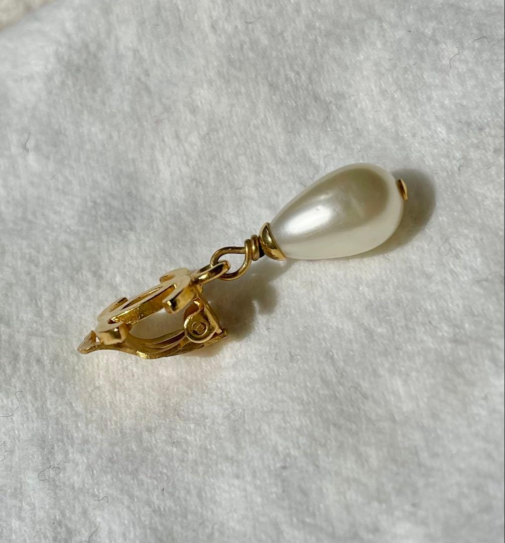 CHANEL ゴールドパールイヤリング【ヴィンテージ品】(片耳用)