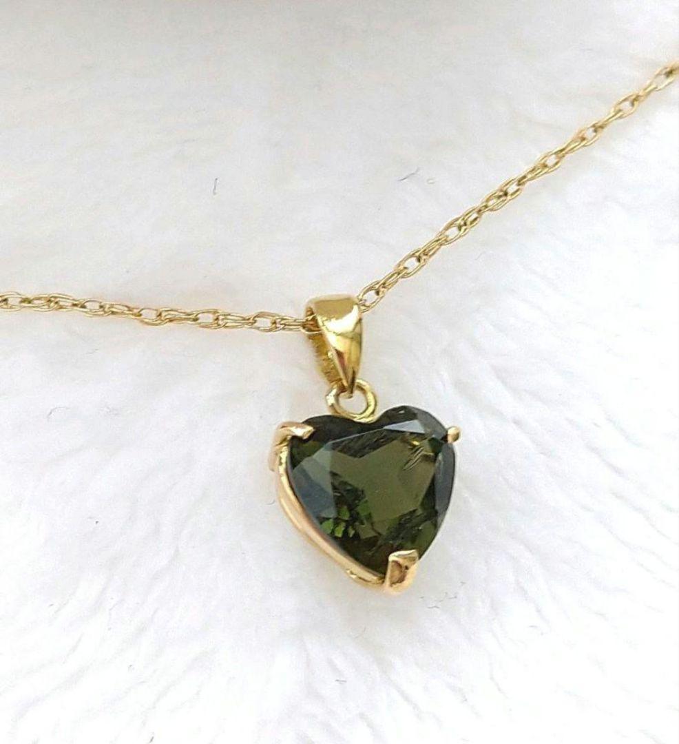 【k18】　希少　モルダバイト　ペンダントトップ 18金　隕石