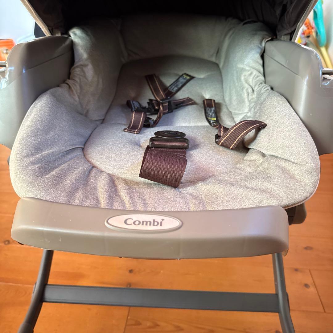 美品　コンビ　ネムリラ　オートスイング　ベージュ　ハイローチェア　電動