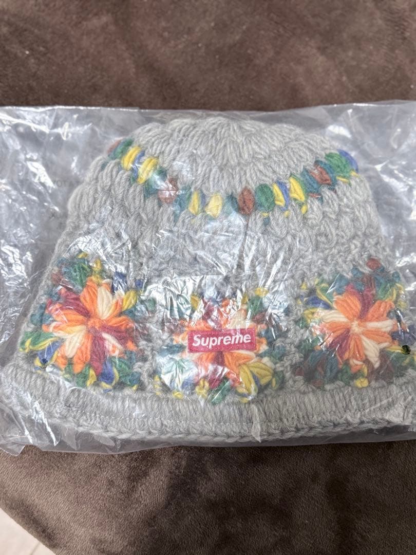 Supreme / Crochet Beanie（Heather Grey ）