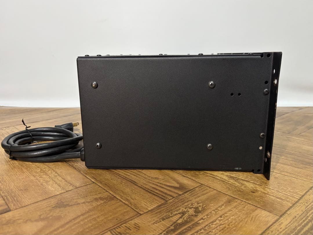 ふ*ま様 ◎動作品◎QSC AUDIO◎USA1300◎ステレオパワーアンプ