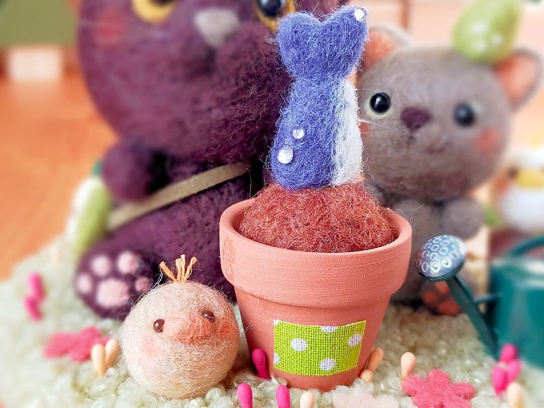 ✿羊毛フェルト✿くろねこ✿種を植えました✿