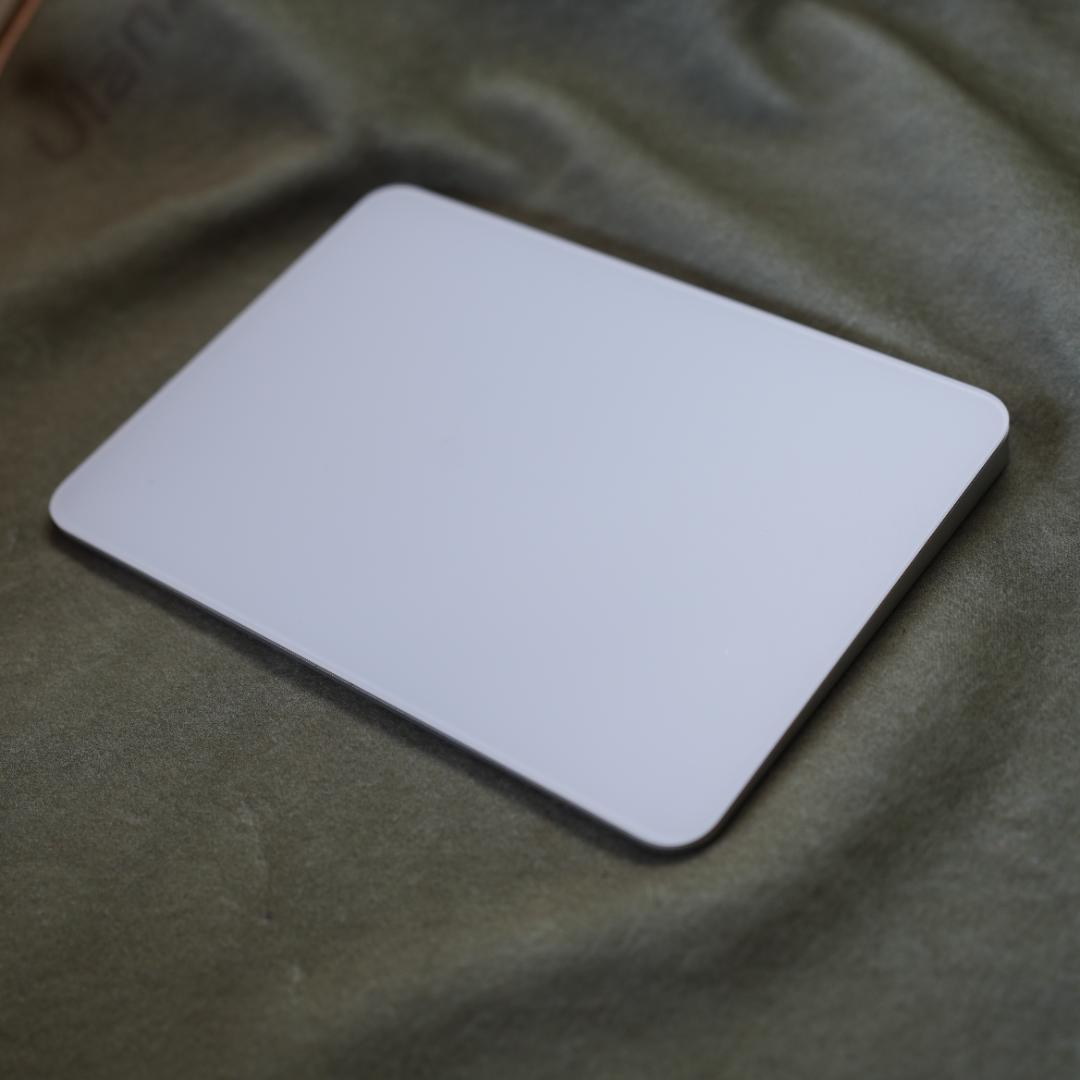 Mac mini(M1, 2020,16GB) Magic Trackpad付き