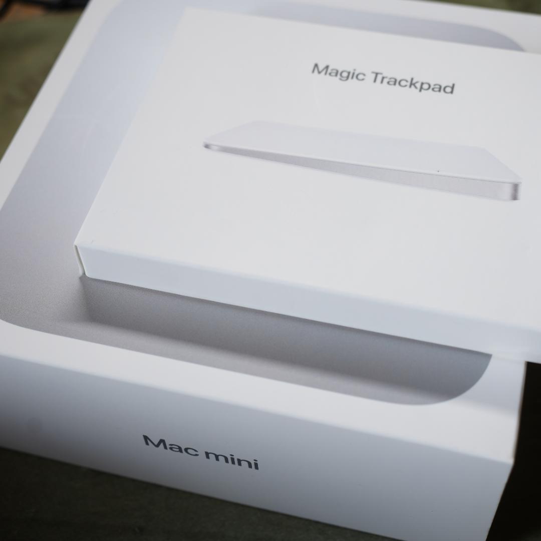 Mac mini(M1, 2020,16GB) Magic Trackpad付き