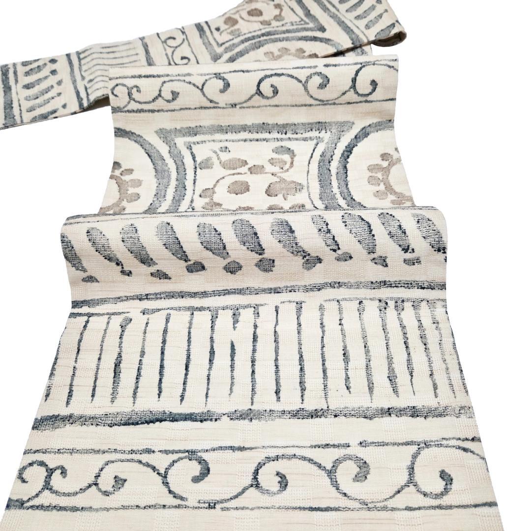 値下げ九寸名古屋帯 小千谷紬 麻 手染め 正絹 抽象文様 花柄 ベージュ色 夏用