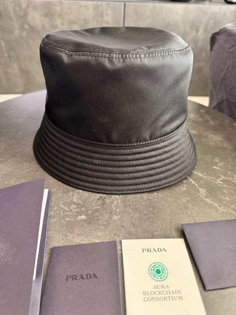 【未使用に近い】プラダ Re-Nylon バケットハット 黒 M