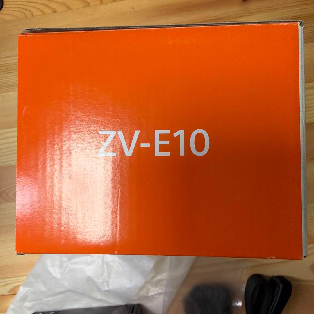 SONY ZV-E10 ミラーレスカメラ ボディ　本体