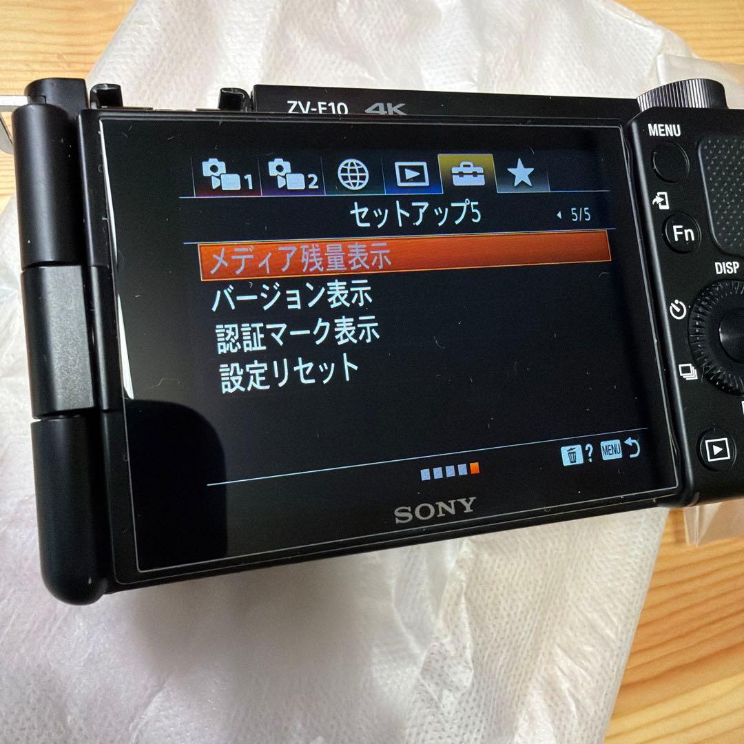 SONY ZV-E10 ミラーレスカメラ ボディ　本体