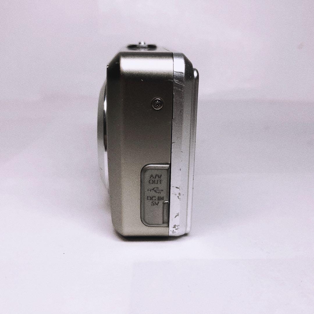 Fujifilm FinePix F30 コンパクトデジタルカメラ