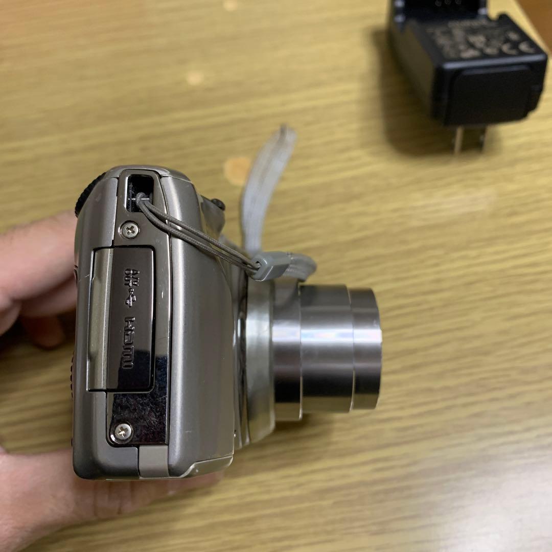 FUJIFILM　Finepix F800EXR