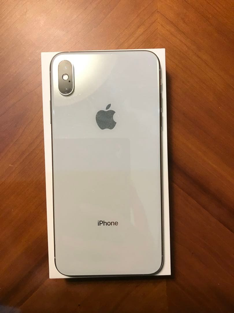 ★ Apple iPhone Xsmax シルバー　本体　64GB 匿名発送★