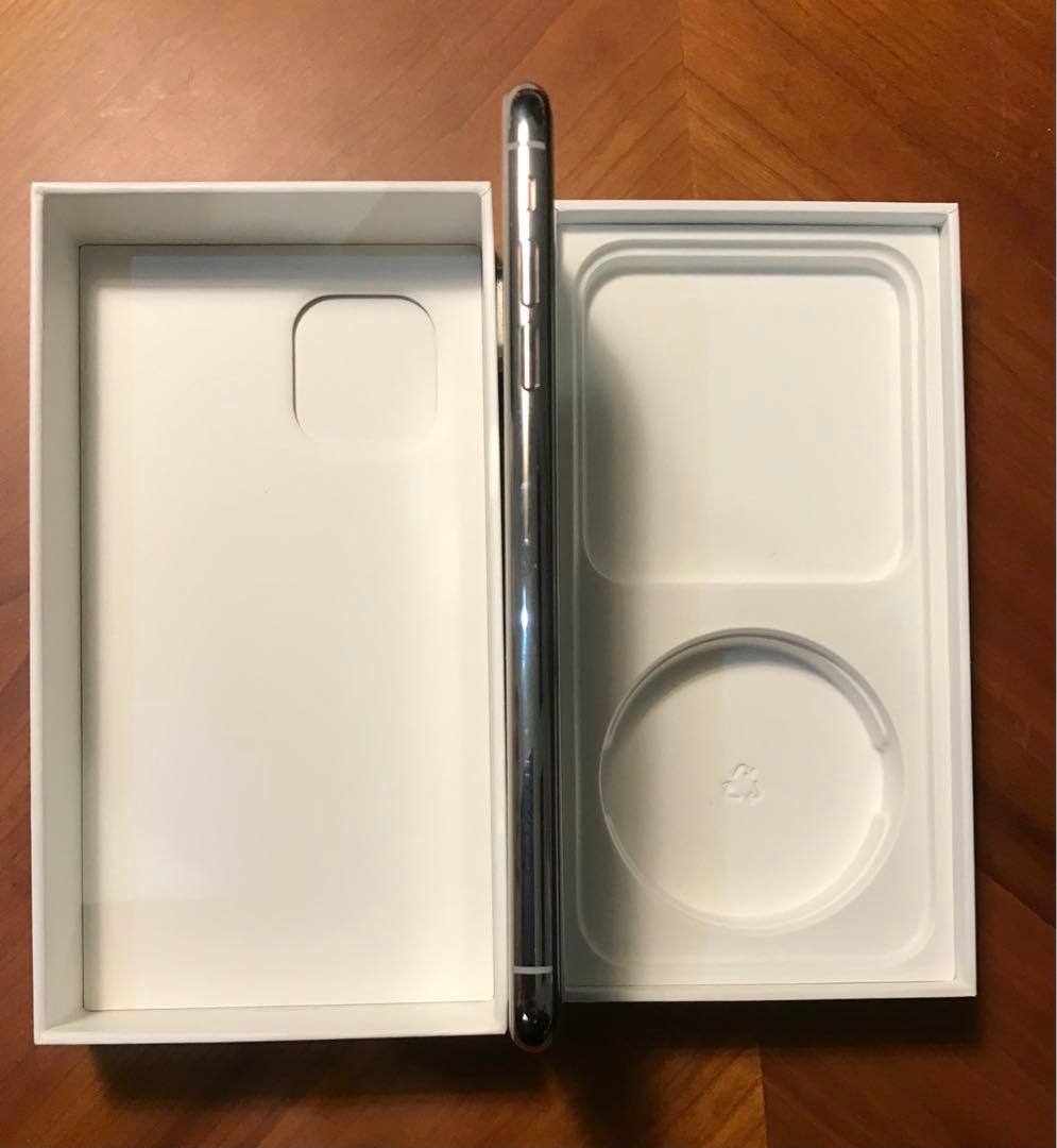 ★ Apple iPhone Xsmax シルバー　本体　64GB 匿名発送★