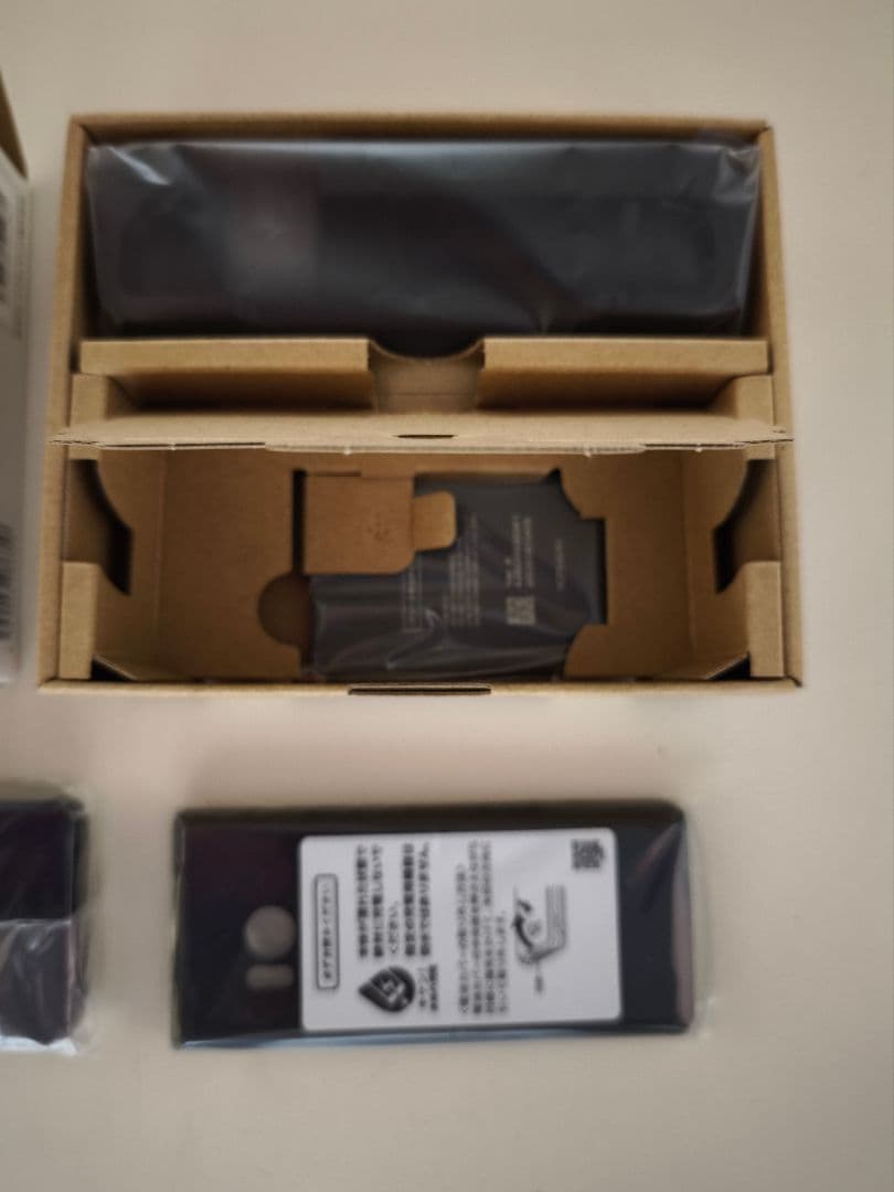 新品 SoftBank AQUOS ケータイ3 805SH