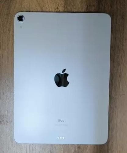 iPad Air　第4世代　バッテリー94％良好！スカイブルー／64GB