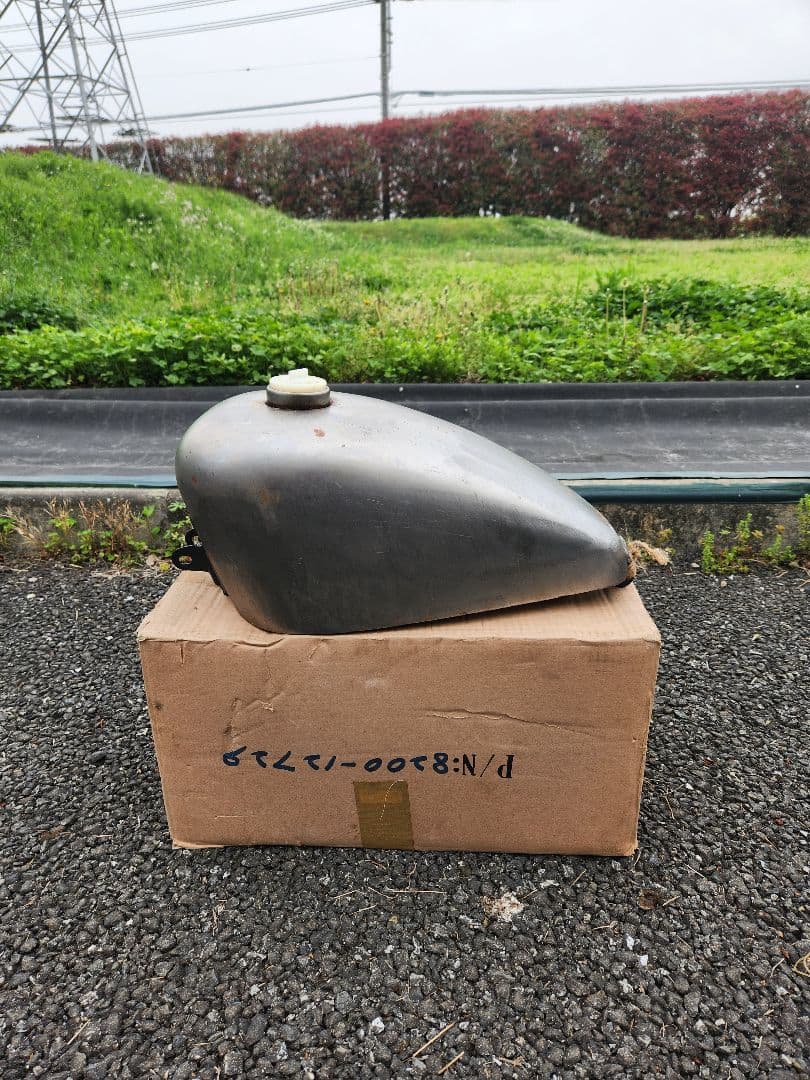 K商店　スポーツスターロートンネル3つ