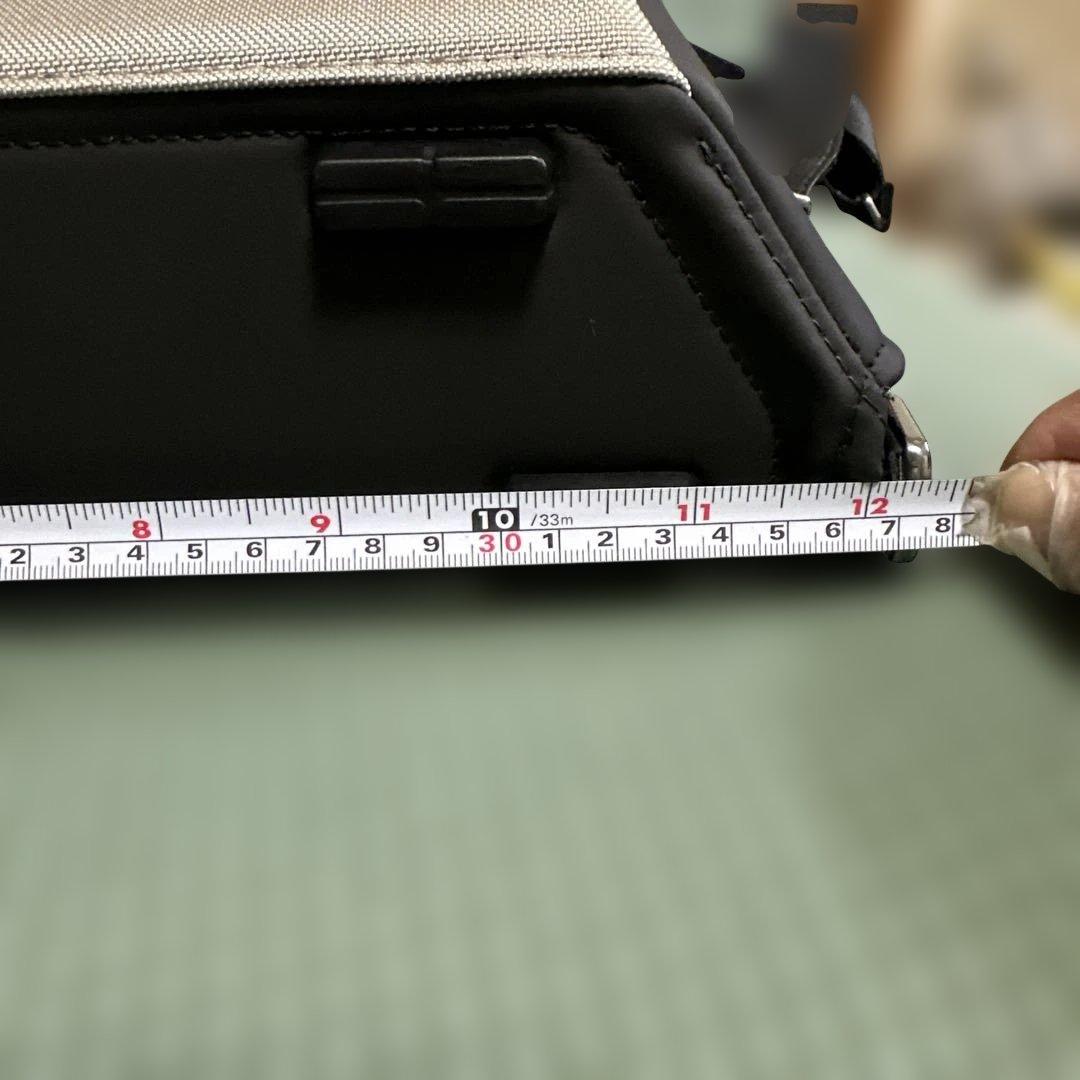 ARTPHERE ブラック ショルダーバッグ