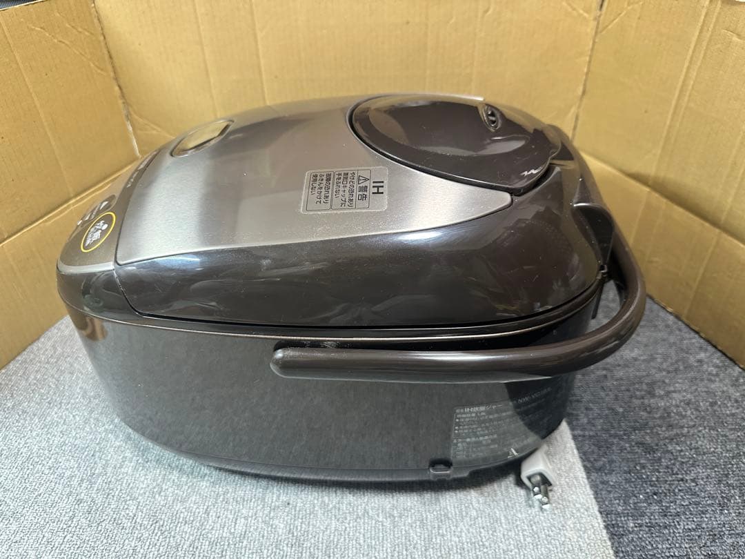 2022年製　IH炊飯ジャーZojirushi NW-VC18 炊飯容量1.8L