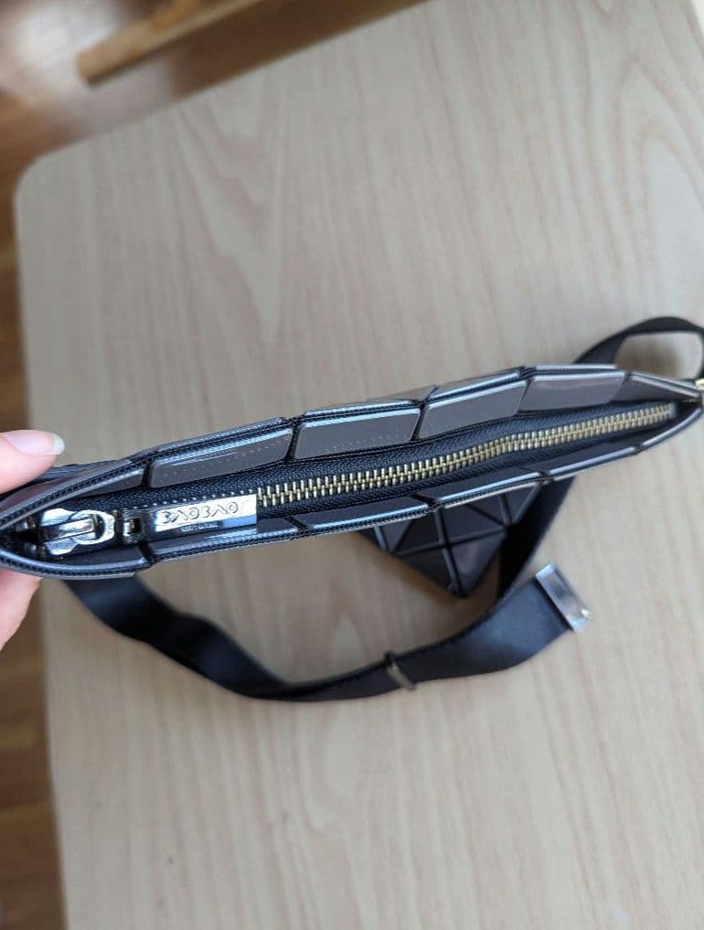 バオバオ イッセイミヤケ ボディバッグ