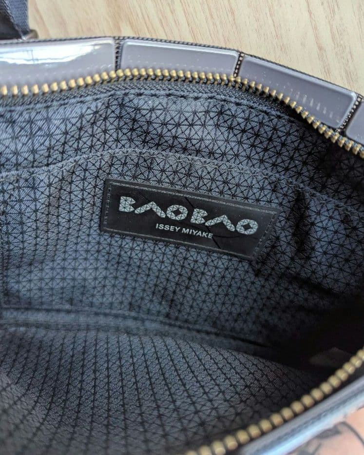 バオバオ イッセイミヤケ ボディバッグ