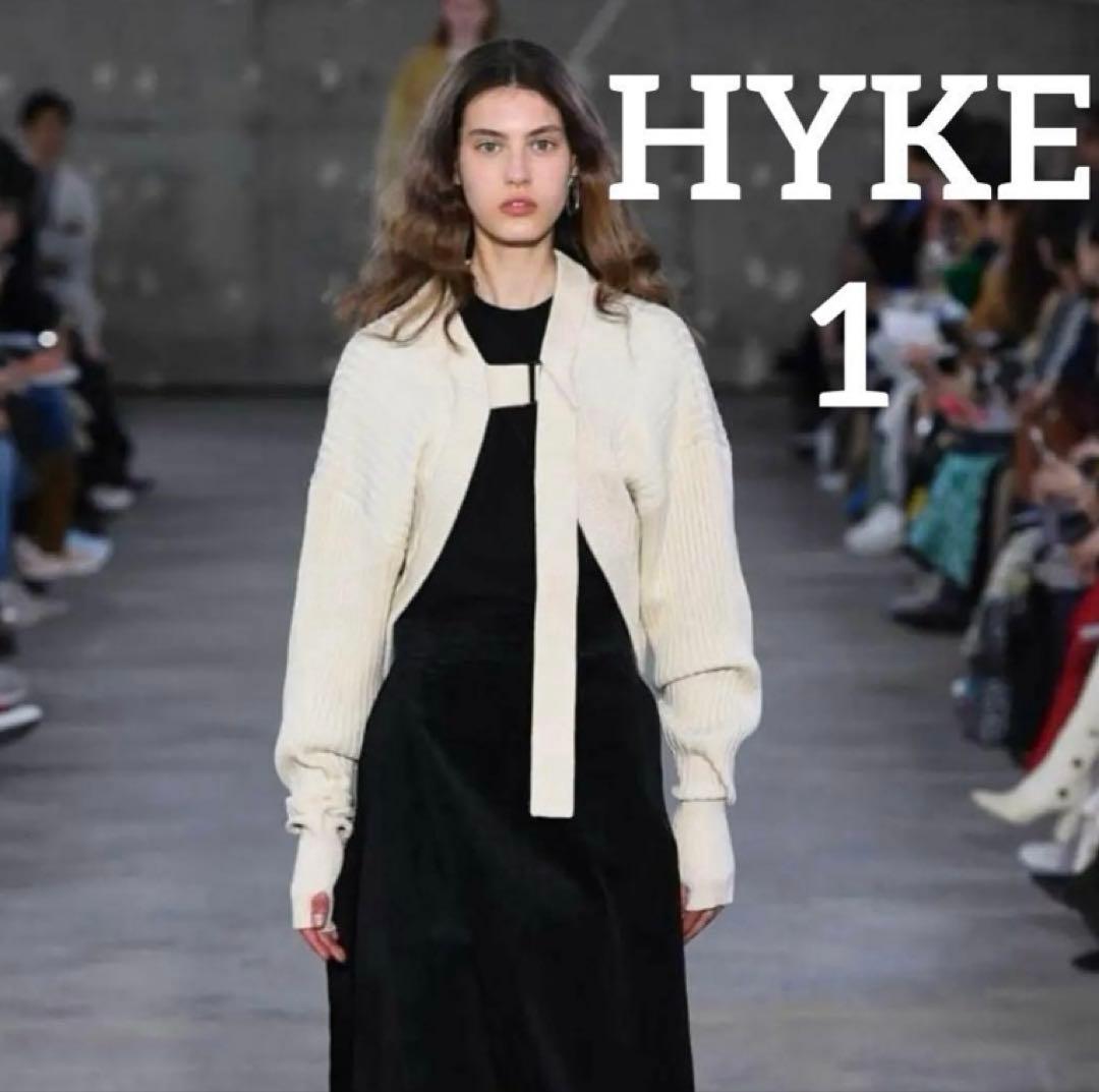 HYKE ベルテッドショートニットカーディガン