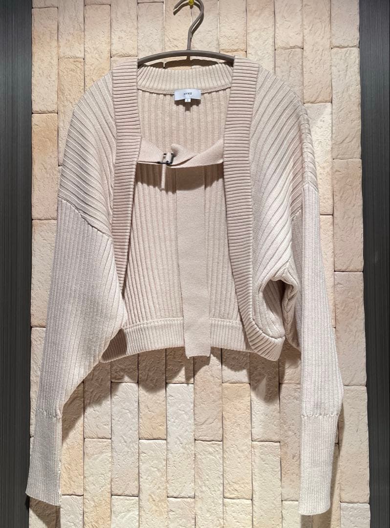 HYKE ベルテッドショートニットカーディガン