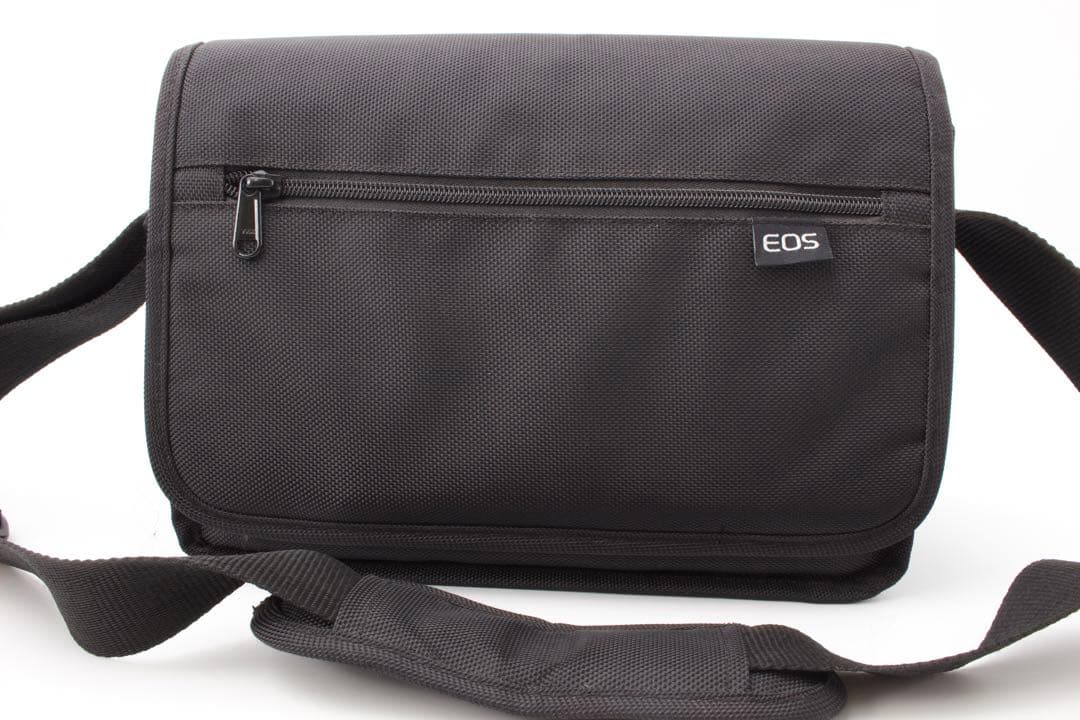 Canon EOS Kiss X9 ダブルレンズ　Wi-Fi Bluetooth