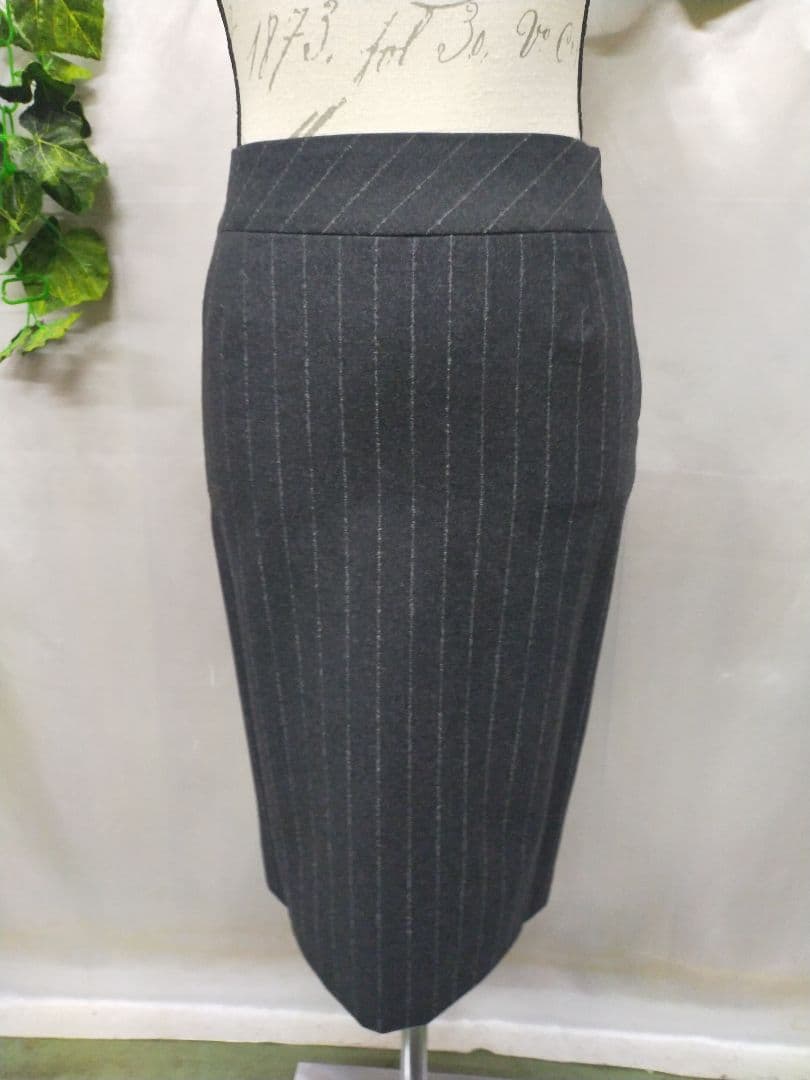 新品未使用 アクアスキュータム スーツ UK8 7号 フラノストライプ