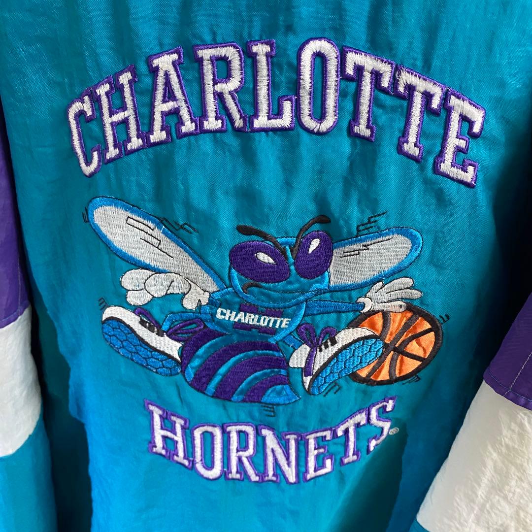 NBA シャーロット・ホーネッツ　超オーバーサイズハーフジップナイロンスタジャン
