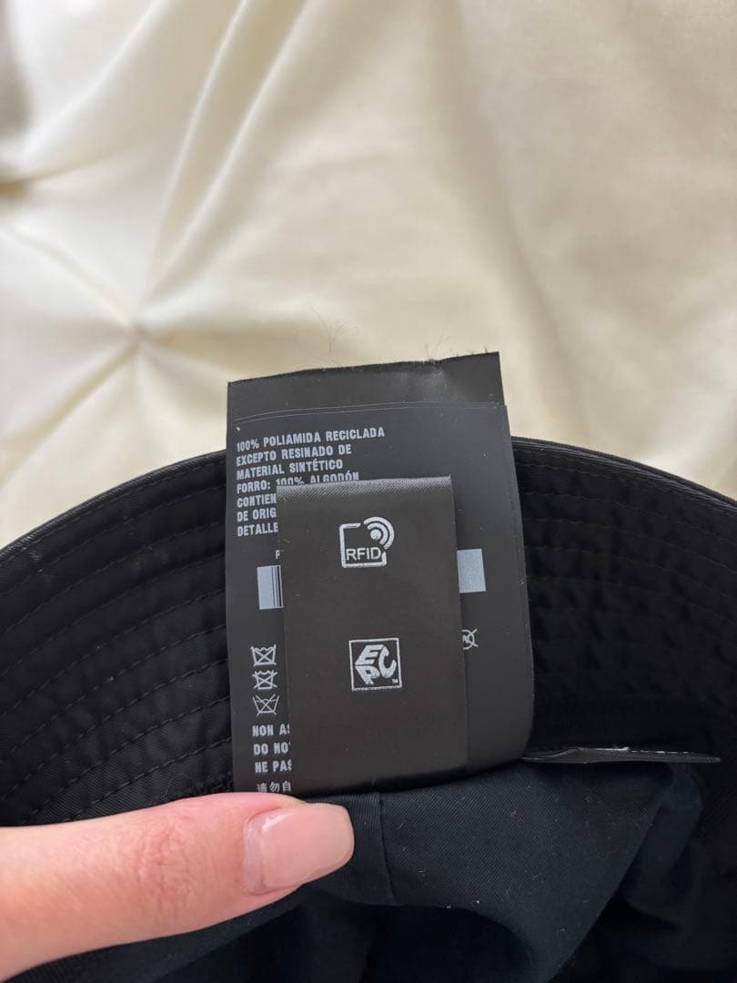 【即購入可能】PRADA RE-NYLON ブラック バケットハット M