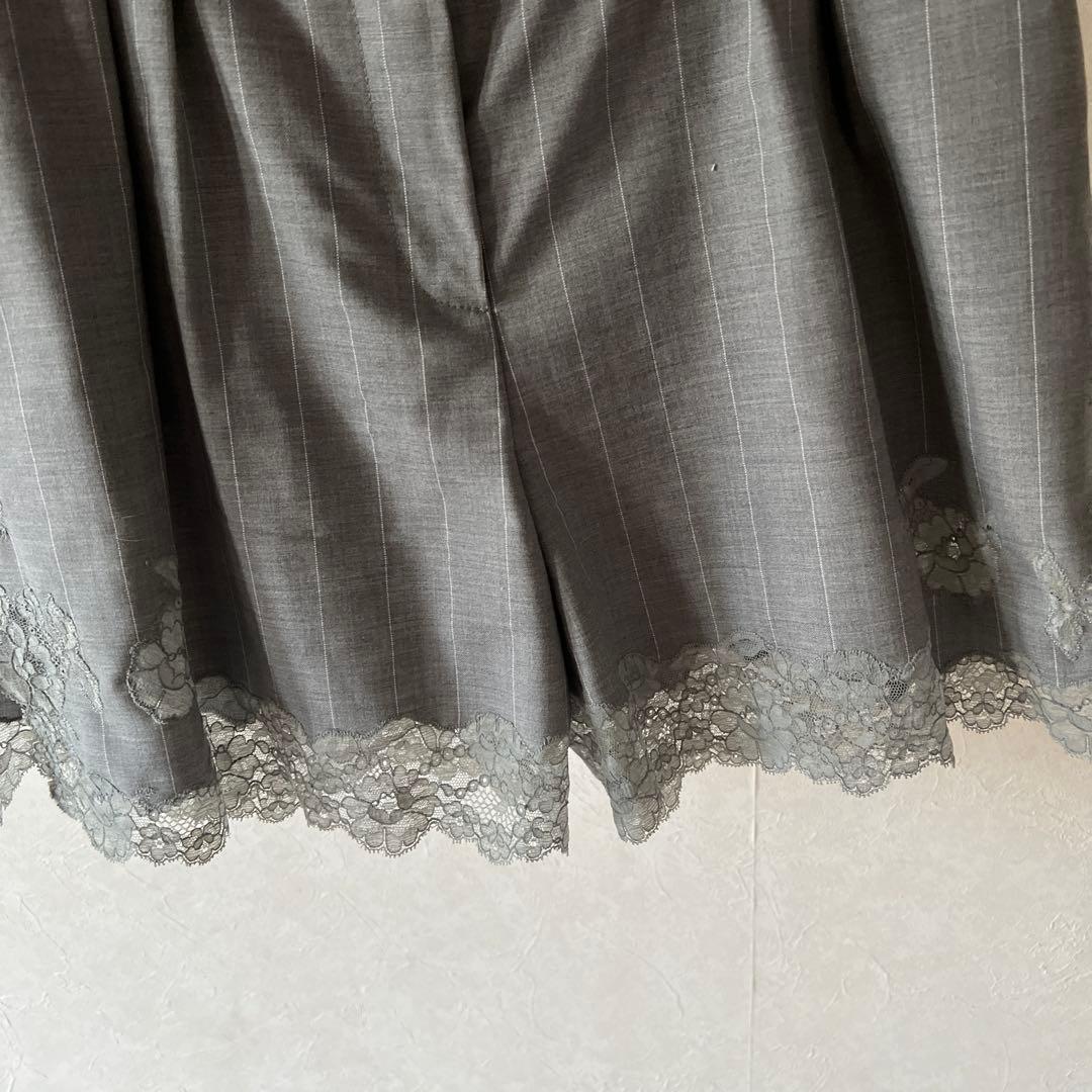 かおり　Christian Dior ショートパンツ