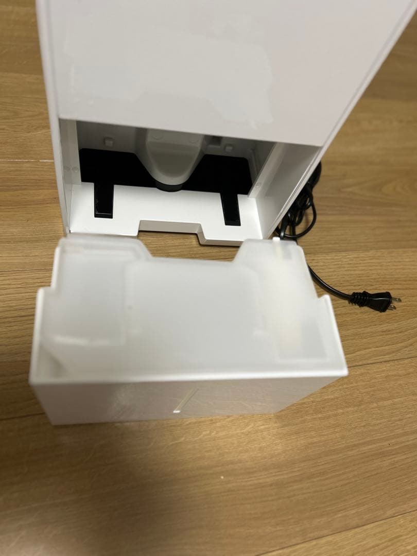 【美品】アイリスオーヤマ IJC‑J56 除湿機 コンパクト 5.6L/日