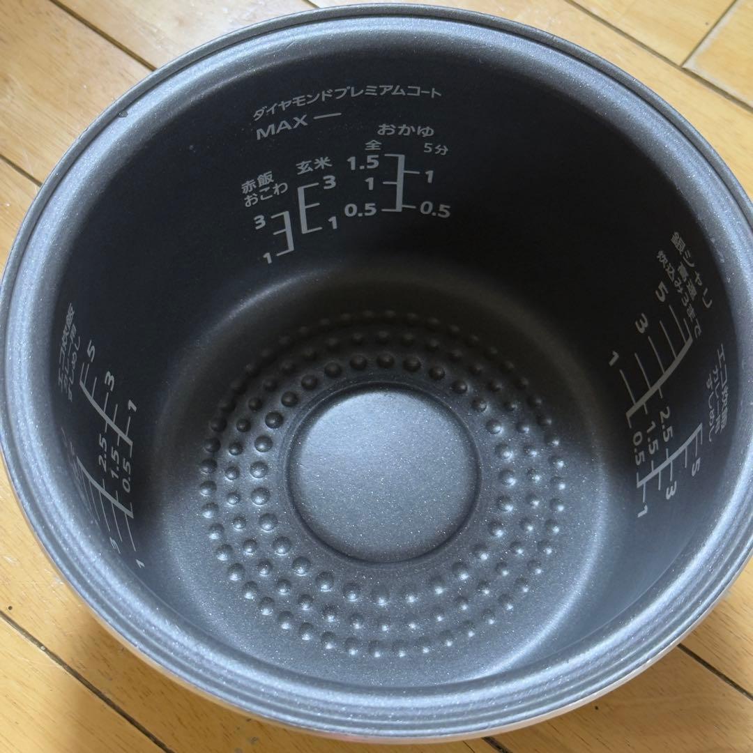 パナソニック 2018年製 SR-SPX107 Wおどり炊き 釜交換済み