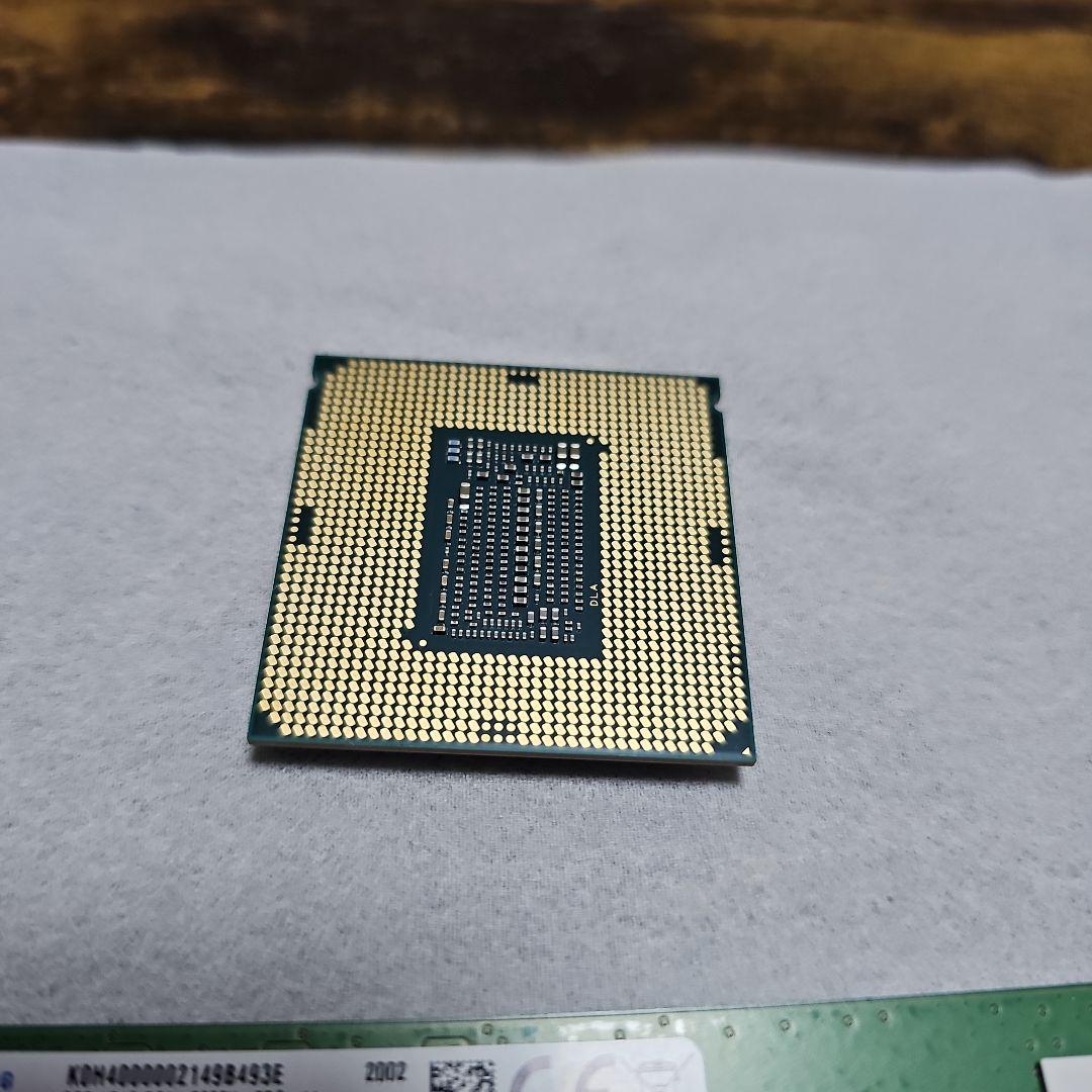 ド*ん様 DDR4 8GBx2+Intel Xeon E-2276Gセット