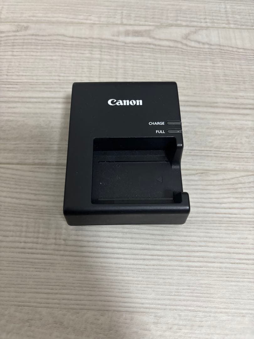 Canon EOS Kiss X90 本体 + レンズ + 付属品
