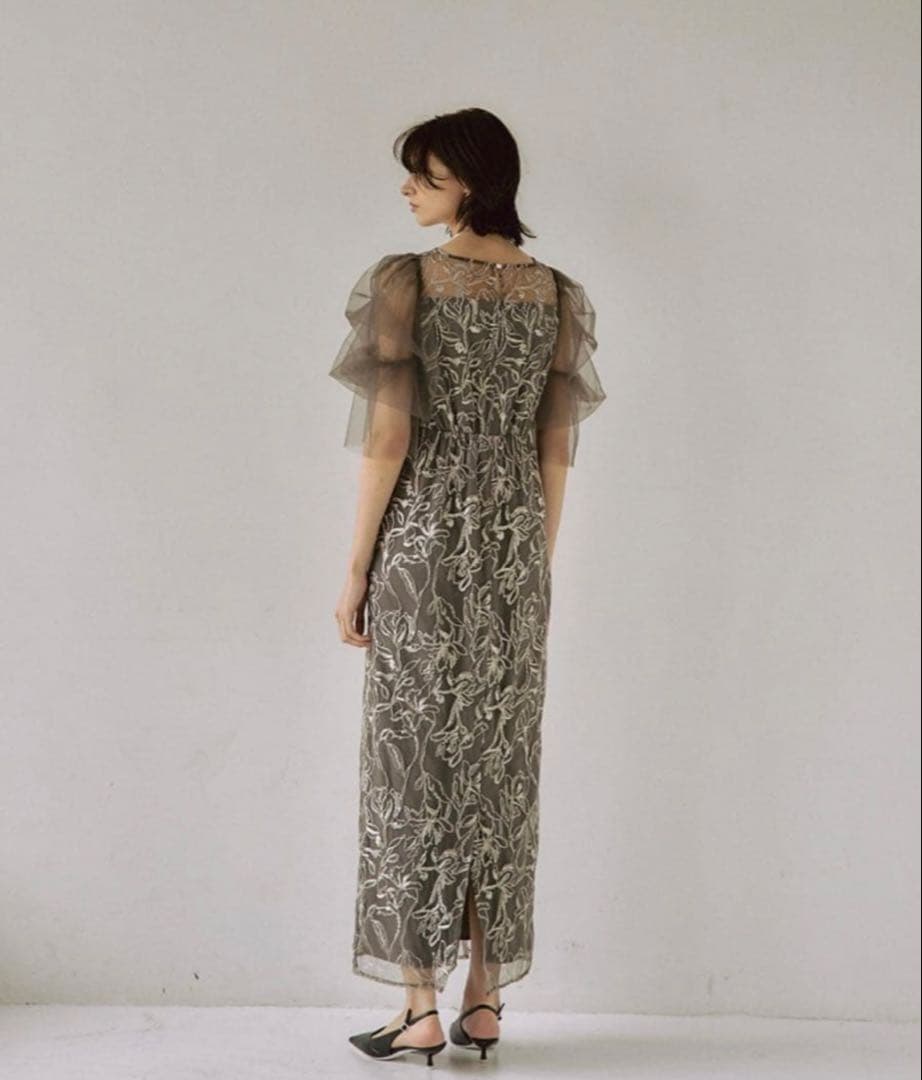 LE'RURE リルアー　Fluffy sleeve pencil dress