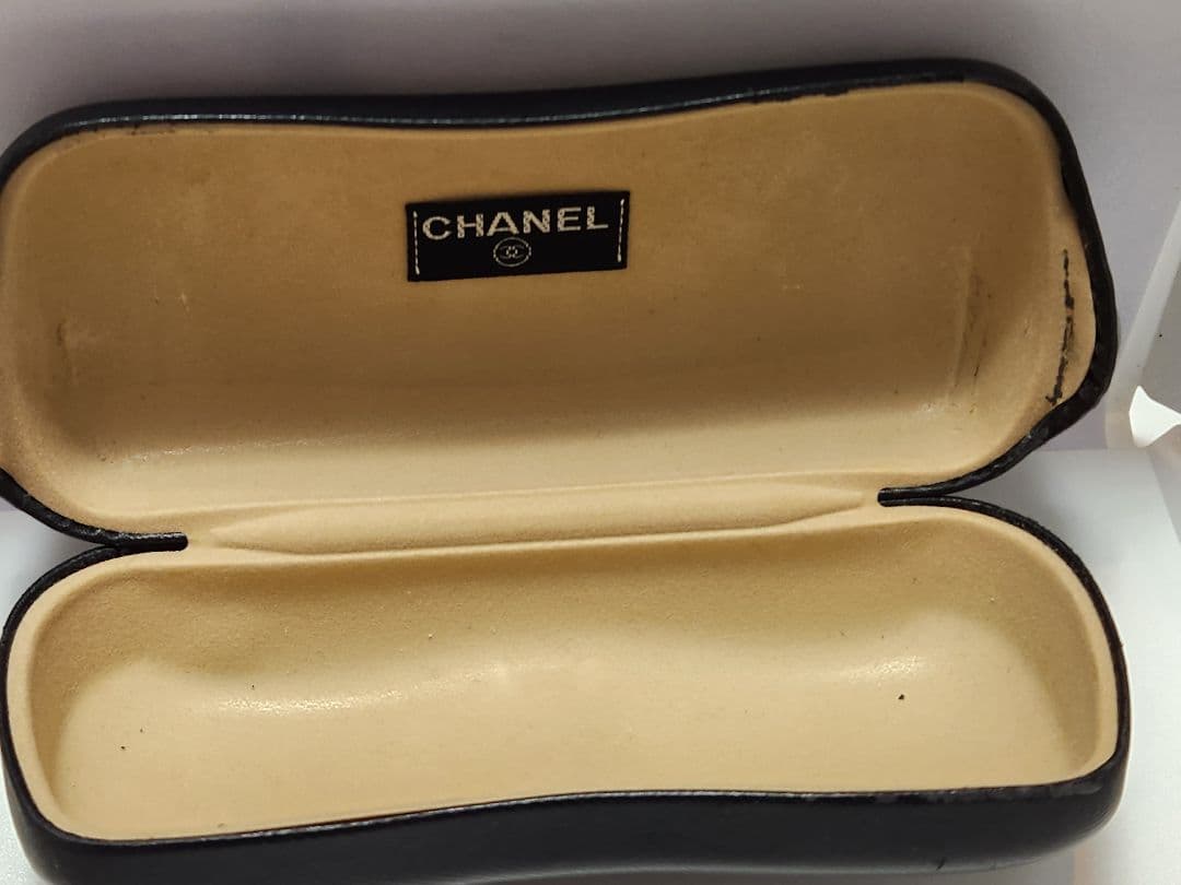 CHANEL サングラス オレンジ系？ シャネル 4048