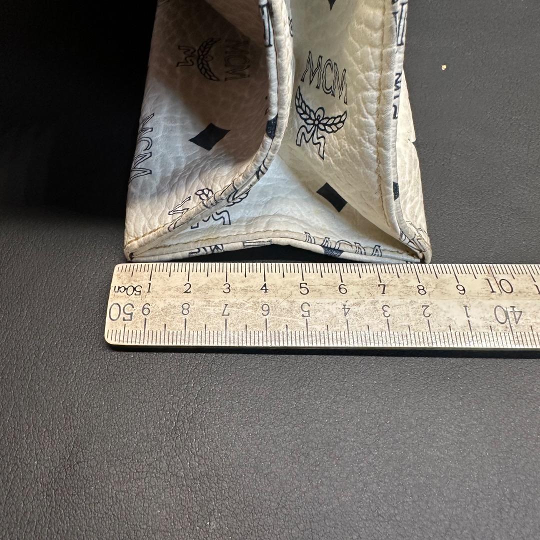 ♡Ka左1001 MCM クラッチバッグ ユニセックス アイボリー