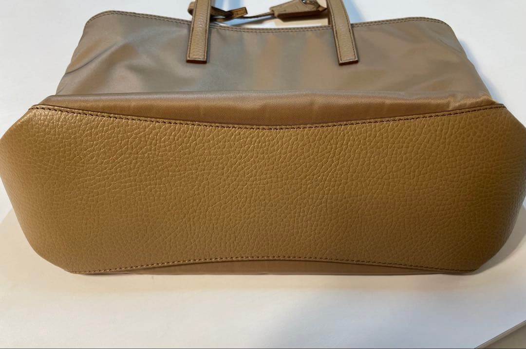 white様購入予定。