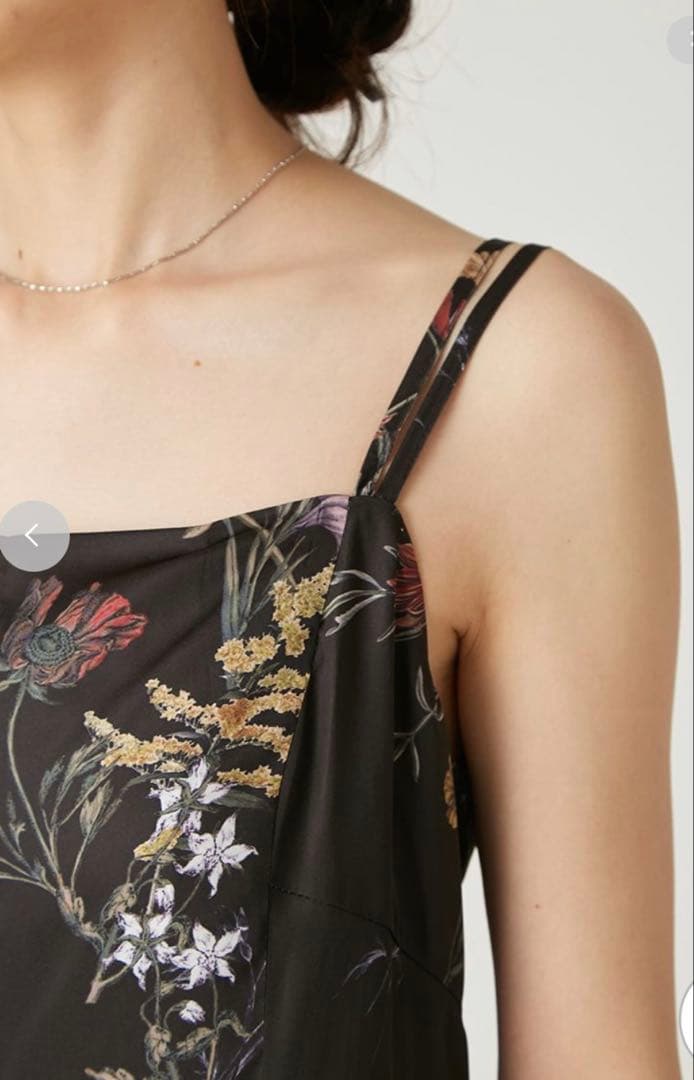 FRAY I.D ボタニカルプリントキャミソールワンピース　ブラック